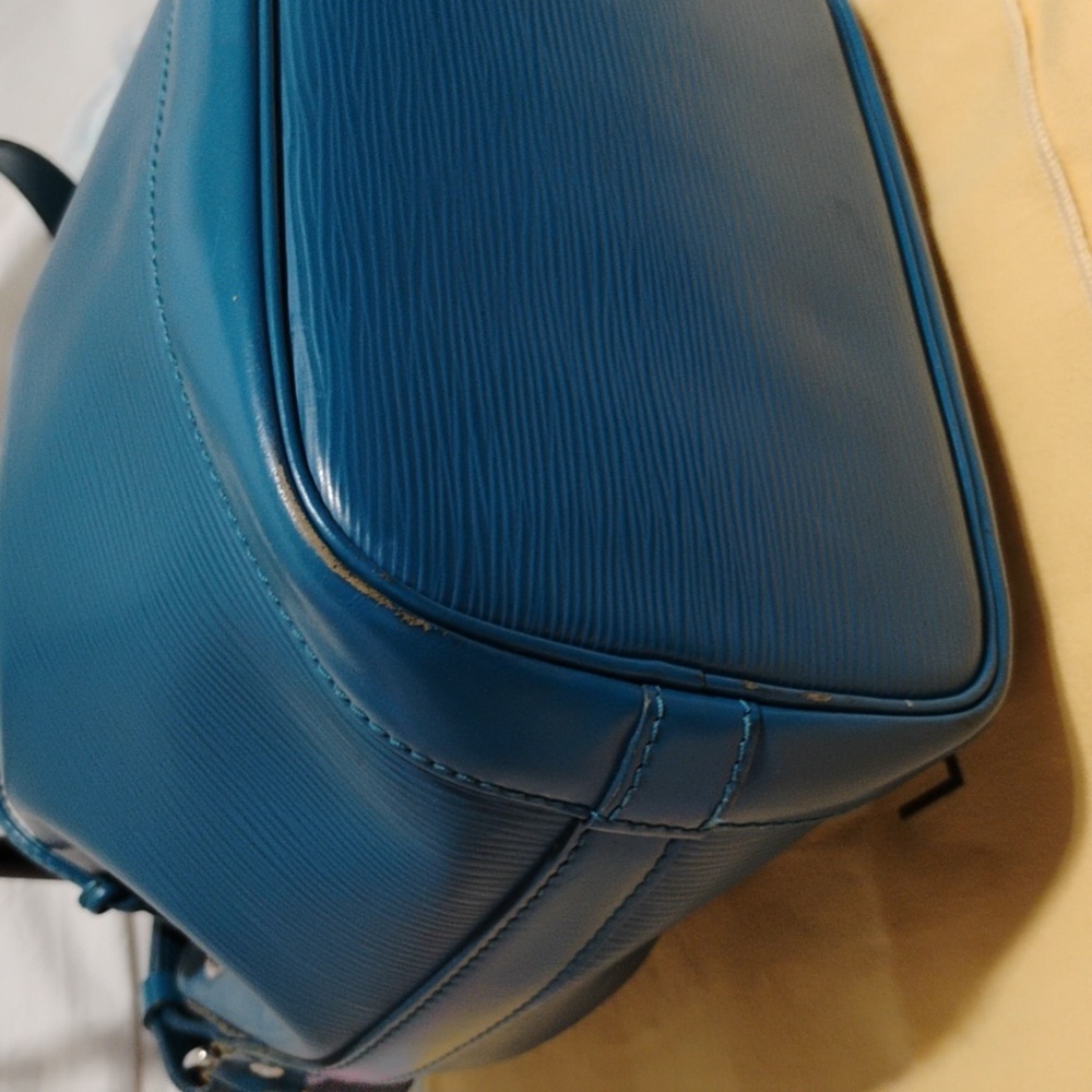SALE! Auth Louis Vuitton Epi Now BB Cyan Leather Shoulder Bag W Dust Bag & Cards - Picture 8 of 16